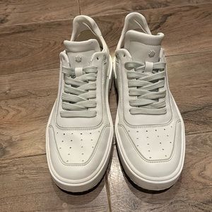 Stuart Weitzman Low Top Ryan leather shoes.